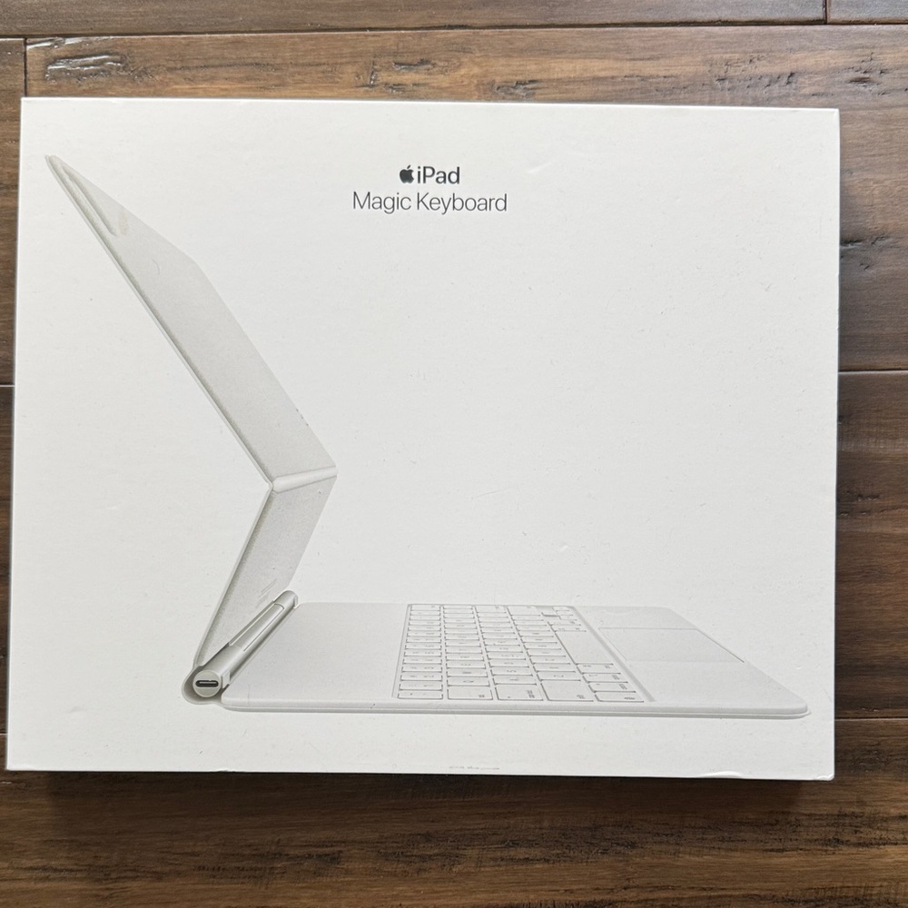 Apple Magic Keyboard for iPad - Elegant White